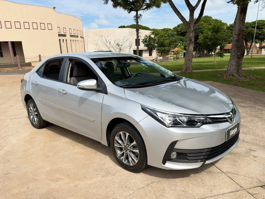 Toyota Corolla GLi 1.8 2018 - foto 2