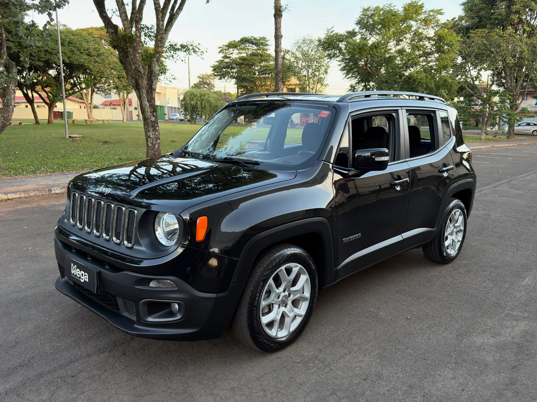Jeep Renegade Longitude 1.8 2016 - foto 1 ampliada