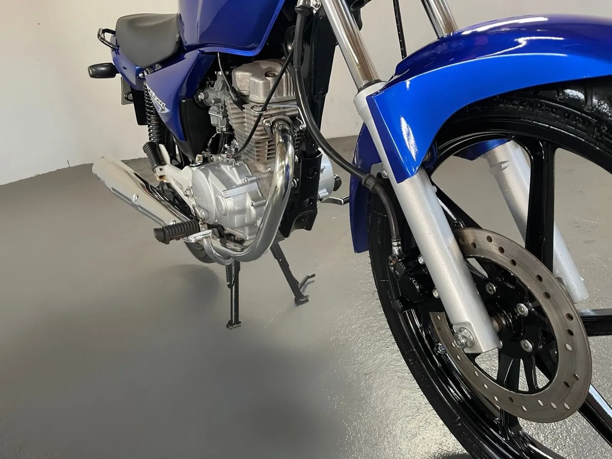 Honda Titan 150 ESD 2004 - foto 5 ampliada