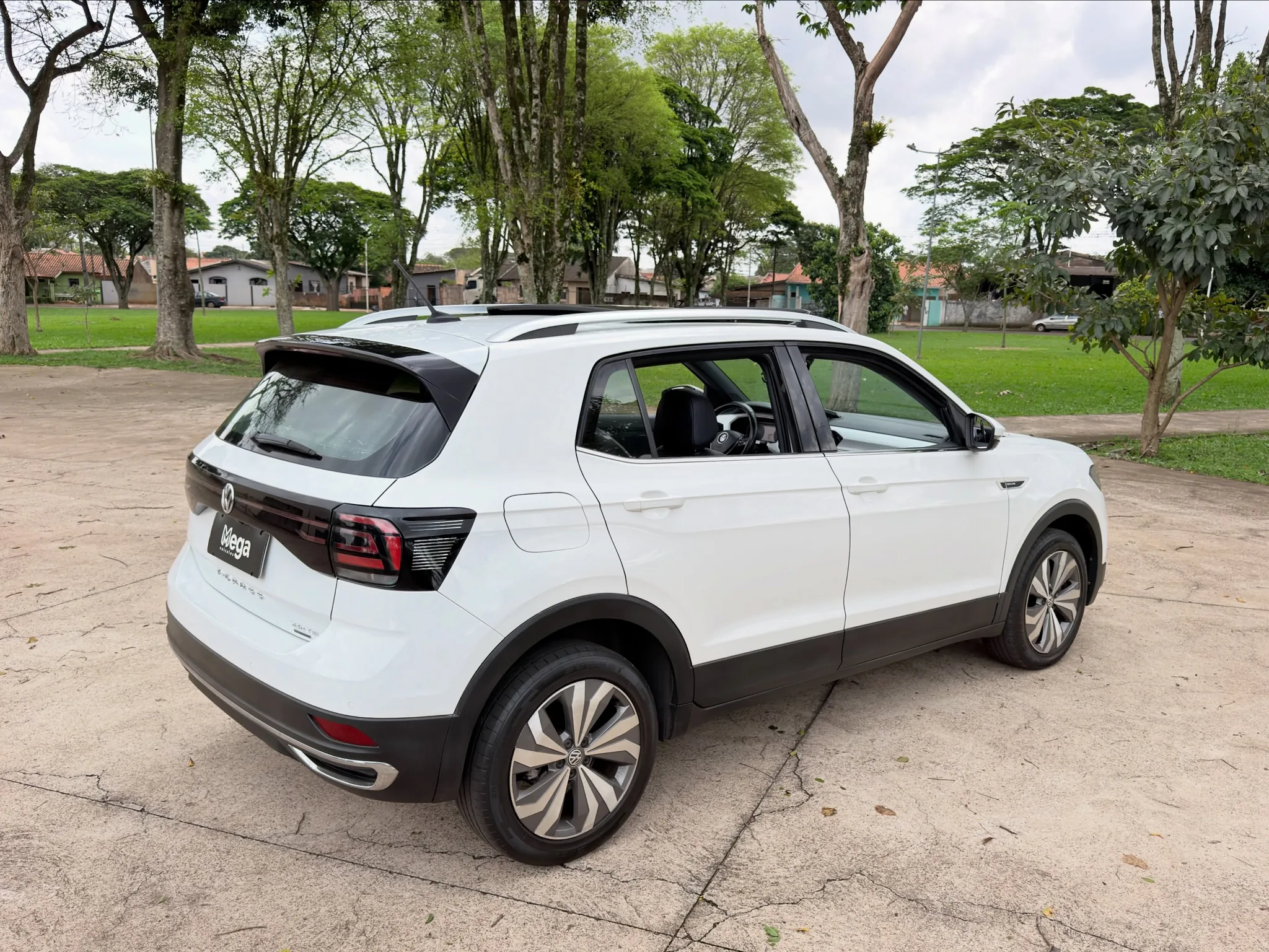 Volkswagen T-Cross Highline 1.4 TSI 2020 - foto 3 ampliada